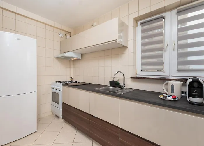 Zadumana 3/5 By Homeprime 바르샤바